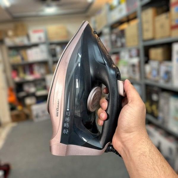 Hannover Steam Iron – 2200w(hc) - Image 5