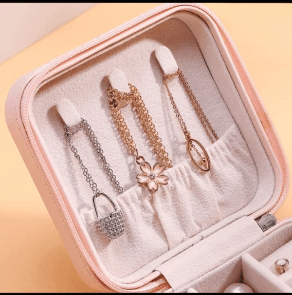 Jewelry Organizer Box (hc) - Image 9